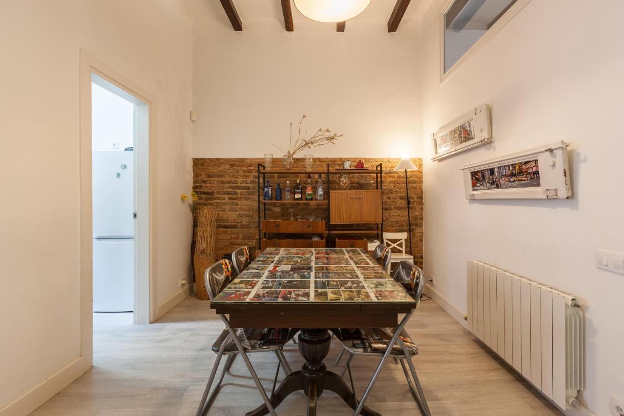 Monlau 12 Villa Барселона Екстериор снимка