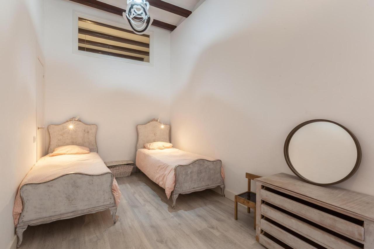 Monlau 12 Villa Барселона Екстериор снимка