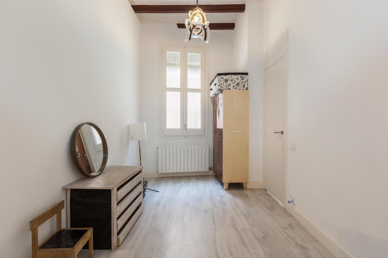 Monlau 12 Villa Барселона Екстериор снимка